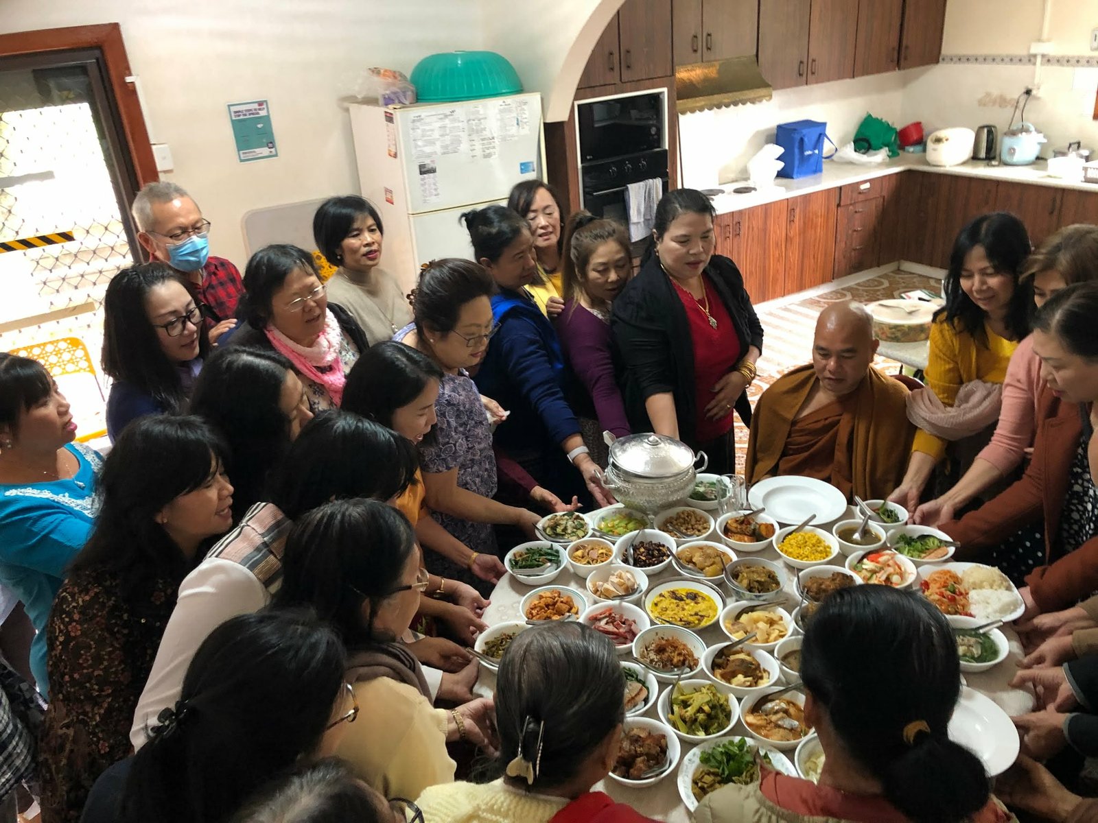 e8b8fb7f-41ff-431e-b987-5039c6c20194